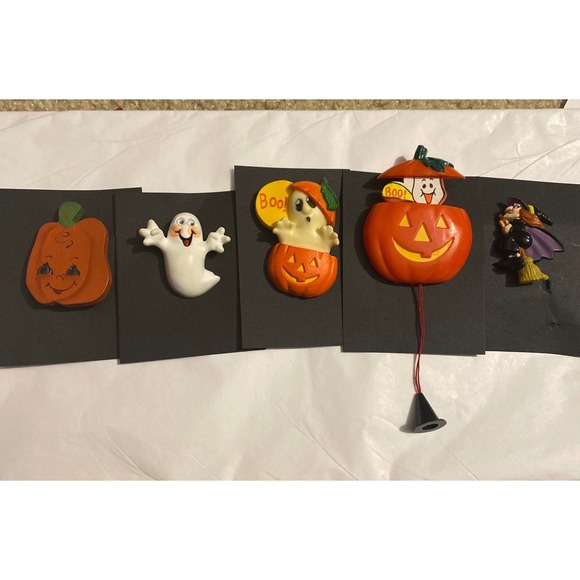 5x Vintage Brooch Pin Halloween Pumpkin Witch Ghost Pull‎ String Boo Hallmark - Picture 2 of 10